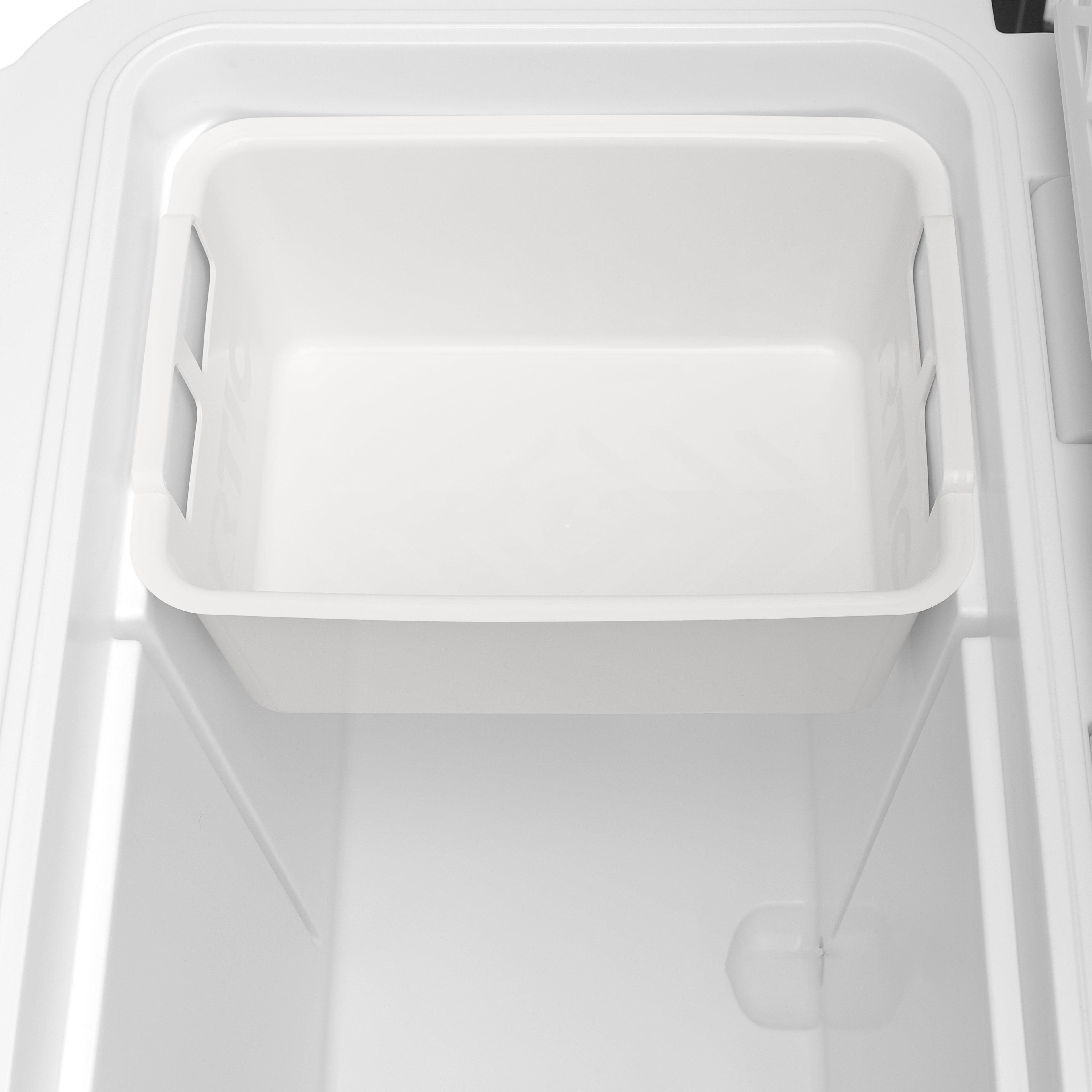45 QT Ultra-Tough Wheeled Cooler (9A6U)