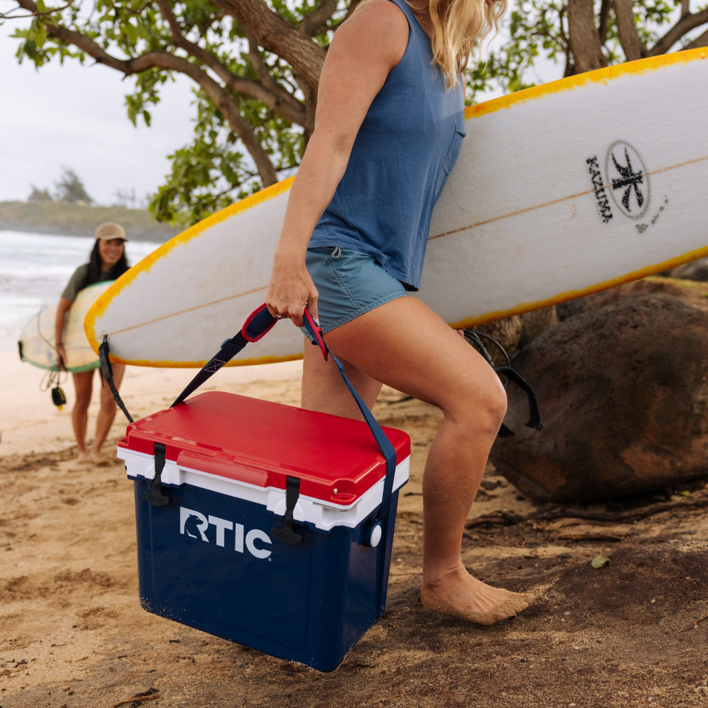 22 QT Ultra-Light Cooler (IQL3)