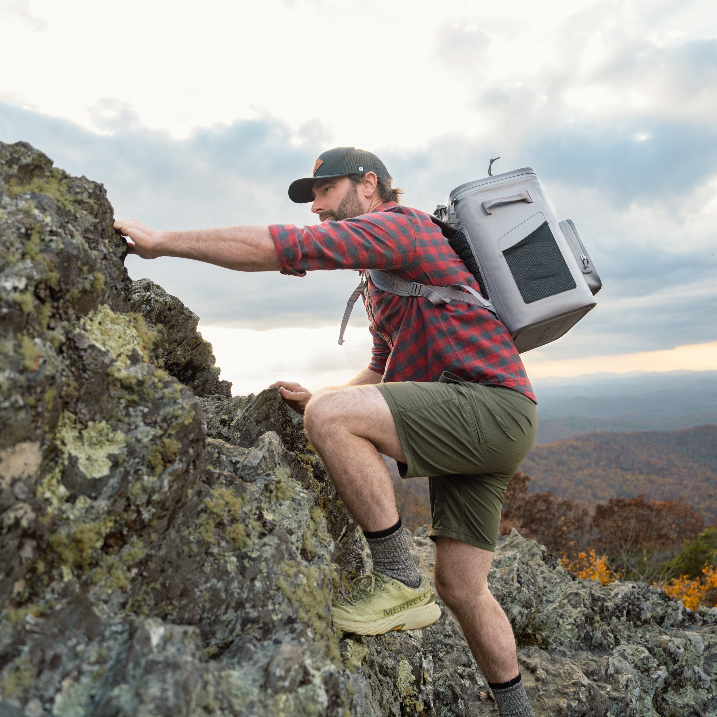 Ultra-Tough Backpack Cooler (EFMA)