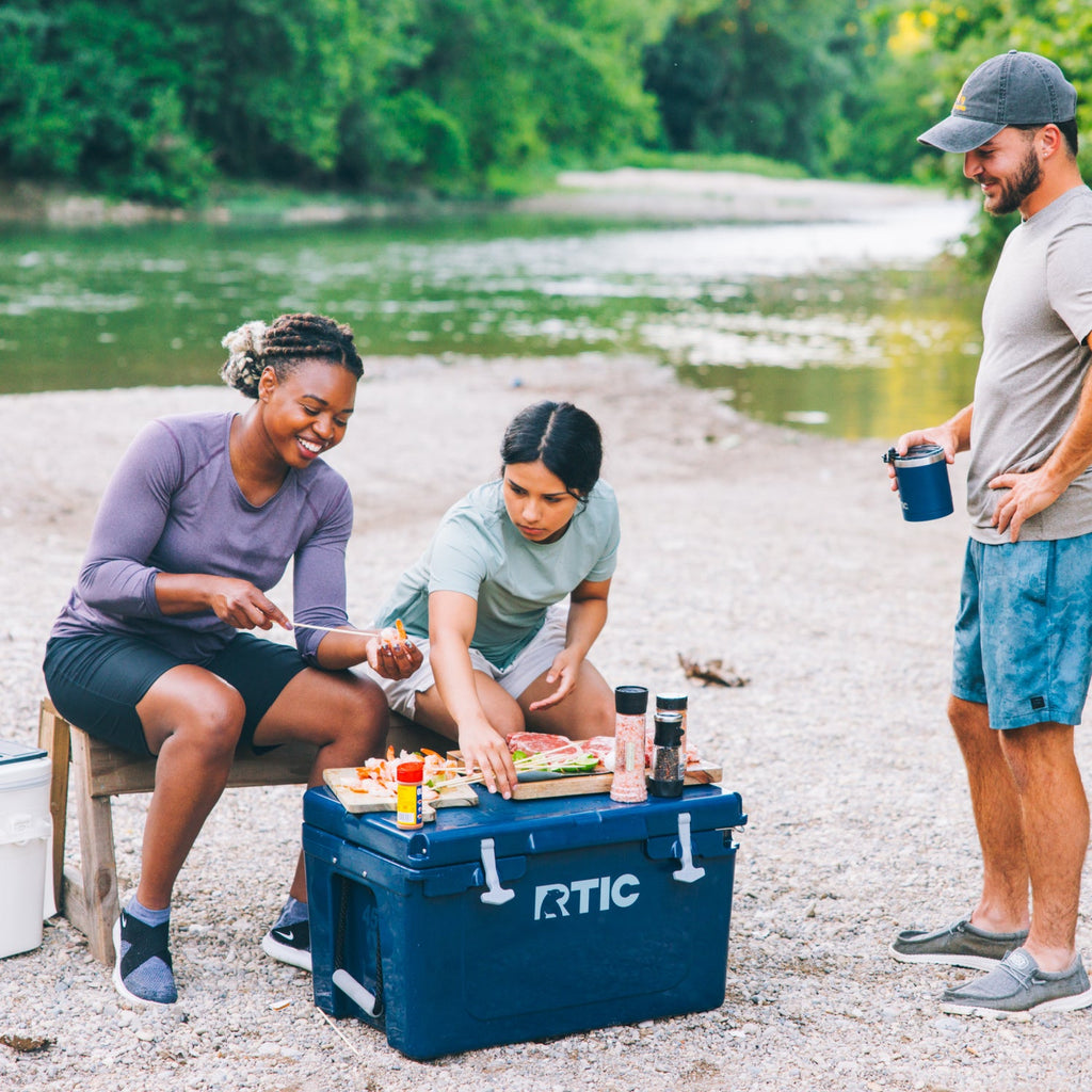 45 QT Ultra-Tough Cooler (6HVP)
