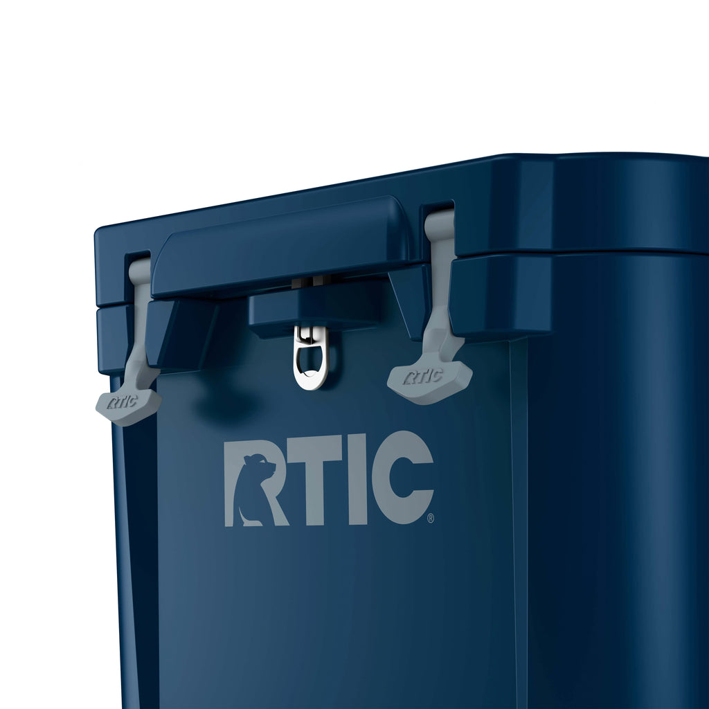45 QT Ultra-Tough Wheeled Cooler (9A6U)